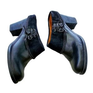 Naturalizer Black block heel slip ons with cute side tie accent.